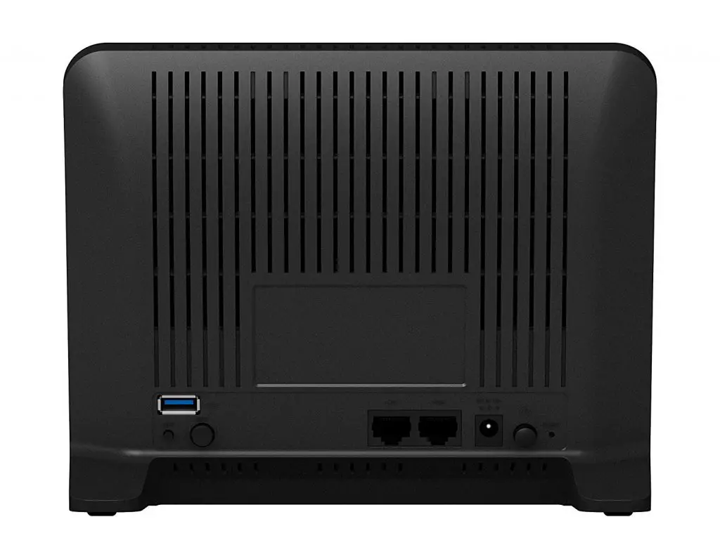 Synology MR2200ac back